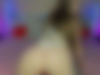 Lola's Live Sex Cam Show