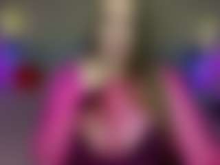 Live cam show with Lola - Erotic Dance on madthumbs