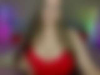 Live cam show with Lola - Deepthroat on Camsoda