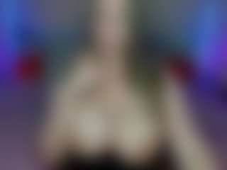 Lola's Live Sex Cam Show