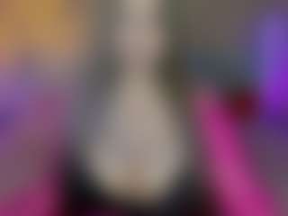 Lola's Live Sex Cam Show