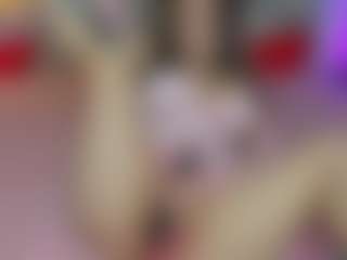 Live cam show with Lola - Natural on madthumbs