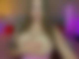 Live cam show with Lola - Hairy Pussy Lovense on Camsoda