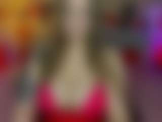 Live cam show with Lola - Big Nipples on livesuperchat.net