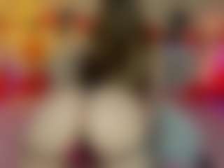 Lola's Live Sex Cam Show