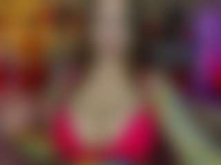Live cam show with Lola - Strip Teen (18+) on Camsoda