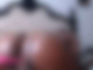Hazel's Live Sex Cam Show