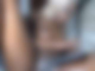 Live cam show with Hazel - Wet on CamClone