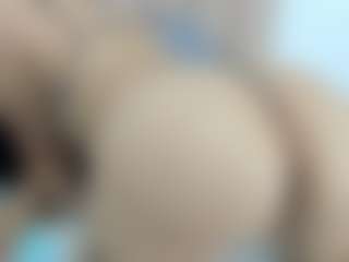 Live cam show with Sia - Curvy on CamSodaAdn