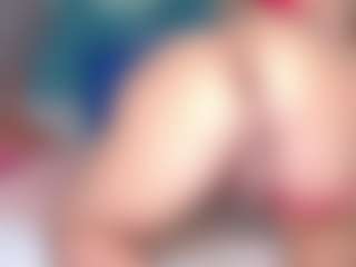 Live cam show with Sophie-Sweett - Spank on CamwithHer