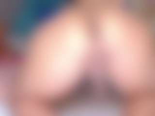 Live cam show with Sophie-Sweett - Tiny Tits on Camsoda