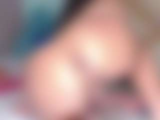 Live cam show with Sophie-Sweett - Small Tits on sexylive.show
