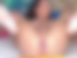 Live cam show with Sophie-Sweett - Spank on Camsoda