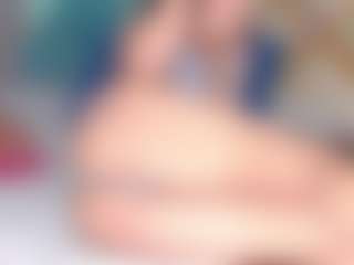 Live cam show with Sophie-Sweett - Young Adult on Camsoda