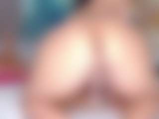 Live cam show with Sophie-Sweett - Young Adult on CamwithHer