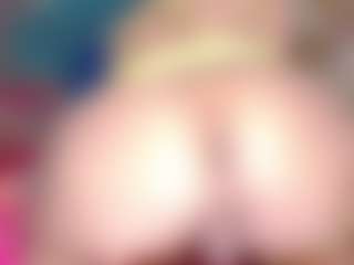 Live cam show with Sophie-Sweett - Teen (18+) on Streamer API