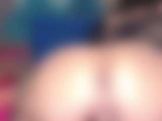 Live cam show with Sophie-Sweett - Small Tits on live.xheat.ai