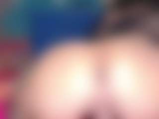 Live cam show with Sophie-Sweett - Cumshot on live.xheat.ai
