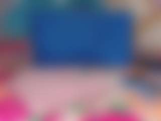 Live cam show with Sophie-Sweett - Spank on live.xheat.ai