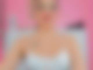 Live cam show with valentina-princess - Average on Milfs Live
