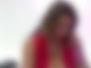 Yayita81 MILF webcam performer live streaming