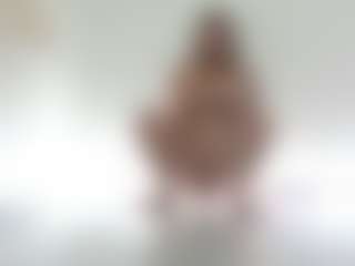 Live cam show with Yayita81 - BBW MILF on Latina Girls