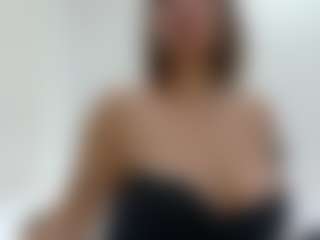 Live cam show with Yayita81 - Camel Toe on Milf Play