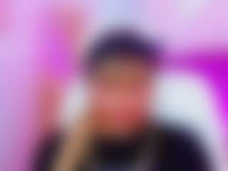 Live cam show with ariana-diaz - Smoking on StripNow
