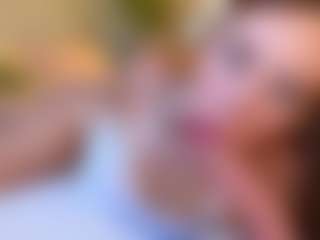 Live cam show with BrittneyHart - Fingers on Camsoda