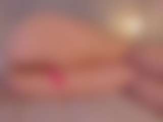 Live cam show with estef-love - Teen (18+) on Camiplay Live