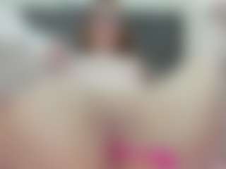 Live cam show with estef-love - Small Tits Young Adult on Gym Cam Girls