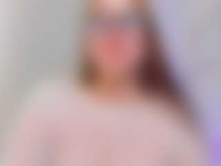 Live cam show with estef-love - Petite Young Adult on Fling VIP Chat
