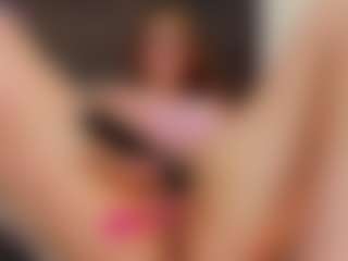 Live cam show with estef-love - Spy Petite on https://playwithruby.com