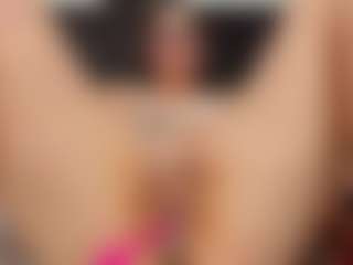 Live cam show with estef-love - Tease on madthumbs
