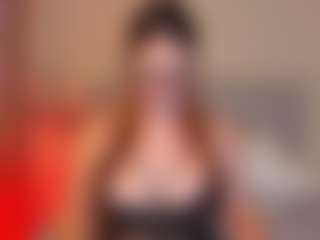 Live cam show with estef-love - Curvy Small Tits on Soda Cam