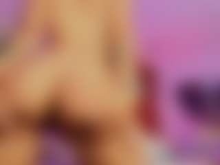 Hanna-Red's Live Sex Cam Show