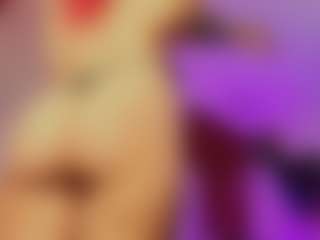 Live cam show with Hanna-Red - Blowjob on Fit Hotties