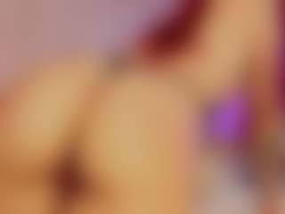 Live cam show with Hanna-Red - Cock Rating on eurowanks.com