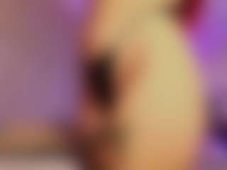 Hanna-Red's Live Sex Cam Show