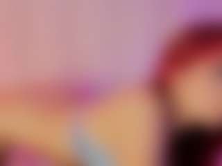 Live cam show with Hanna-Red - Small Tits on Camsoda