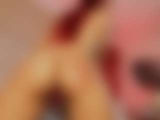 Hanna-Red's Live Sex Cam Show