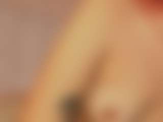 Live cam show with Hanna-Red - Amateur on Camsoda