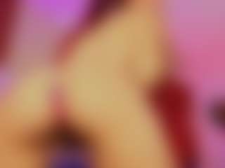 Live cam show with Hanna-Red - Young Adult on UwU Esports