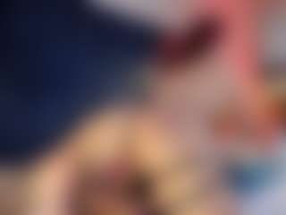 Live cam show with Hanna-Red - Young Adult on CamwithHer
