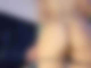 Hanna-Red's Live Sex Cam Show