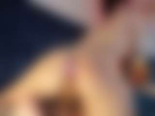 Hanna-Red's Live Sex Cam Show