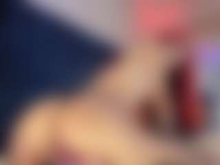 Hanna-Red's Live Sex Cam Show