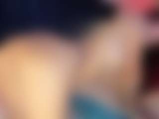 Live cam show with Hanna-Red - Handjob on Chatstar