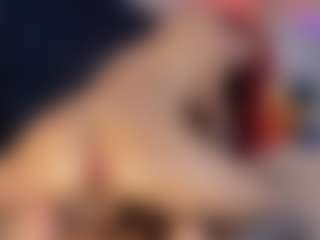 Hanna-Red's Live Sex Cam Show