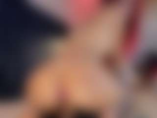 Hanna-Red's Live Sex Cam Show